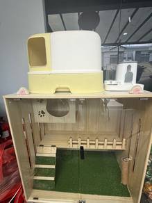 Cat Villa (Well Used)