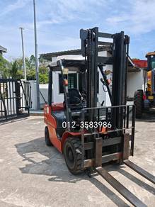 Nissan forklift 2.5 tons diesel