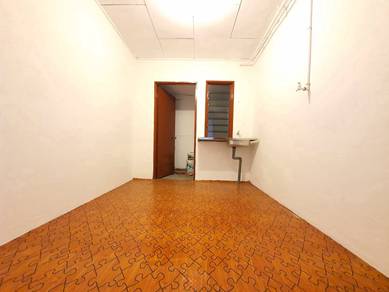 Flat For Sale in Flat PKNS Seksyen 18 Shah Alam