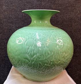 Celadon-Glazed carved flower Vase – Modern Chinese
