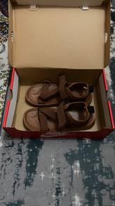 selipar nike