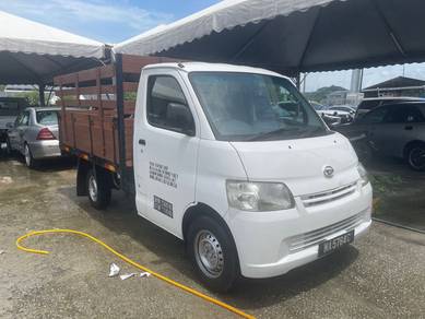 2014 Daihatsu Gran Max Wooden Cargo Petrol Engine