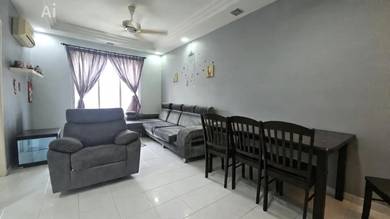 Apartment For Sale in Relau Vista