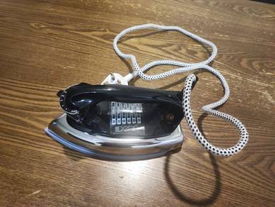 for Sale: Clothes Iron