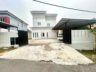 Bungalow House For Sale in Bangi,SGR