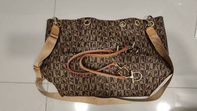 bonia bag 