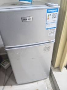 Midea Microwave + 2-Door 45L Fridge (1 year old)