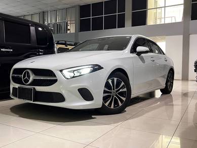 Mercedes Benz A180 A180 STYLE HATCHBACK in Klang, SGR