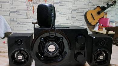Sonigear titan 7 and Zealot bluetooth speakers