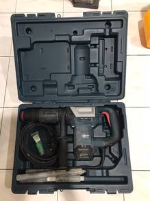 Bosch GSH500 Demolition Hammer & Breaker