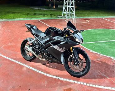 Yamaha R15
