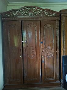 Almari, almari kayu, wardrobe