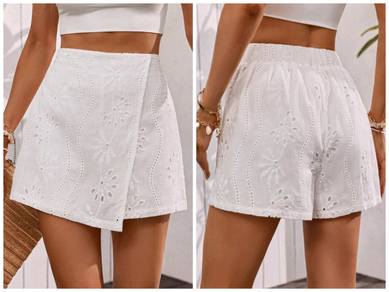 Casual short white Embroidered