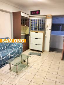 Condominium For Rent in Green Garden