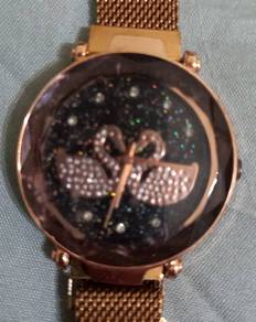 Ladies Watch @ Swan - Rose Gold