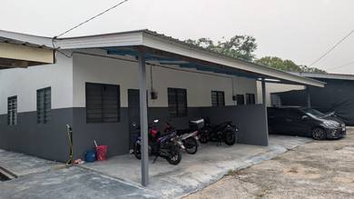 Room in Batu Berendam, MLK