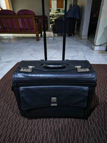 Luggage Dunlop London