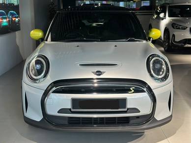 Mini Cooper SE in Chan Sow Lin, KUL
