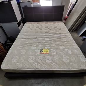 Queen size divan with mattress