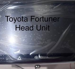 Toyota Fortuner Head Unit