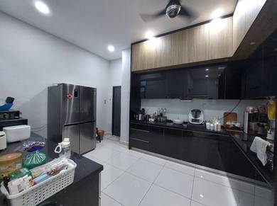 Semi-Detached House For Sale in Alma,PNG
