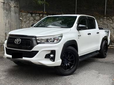 Toyota Hilux BLACK EDITION in Cheras, KUL
