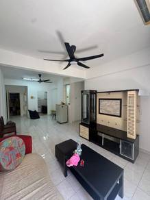 Apartment For Sale in Bayu Puteri 2