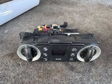No 17-1-13 Audi TT 1st Gen Aircond Switch