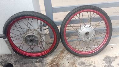 Alloy rims for EX5