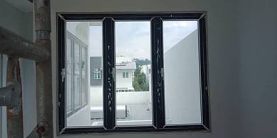 Tingkap bilik Rumah(Aluminium-Kace)