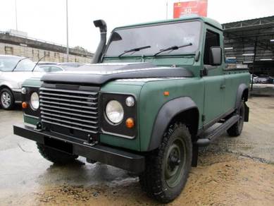 Land Rover Defender 110 in Puchong, SGR