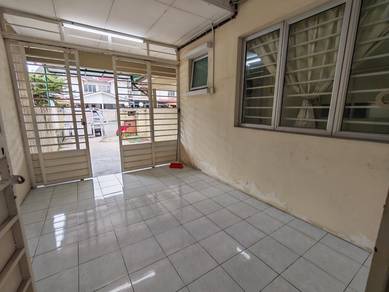Townhouse For Sale in Kota Kemuning,SGR