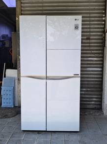 LG Side by Side Fridge Peti ais 675Ltrs