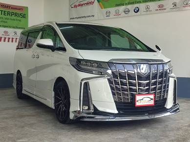 Toyota Alphard  in Sungai Besi, KUL