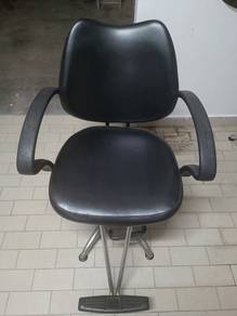 理发店椅子kerusi kedai rambut