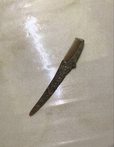 Vintage Depose Alligator Comb