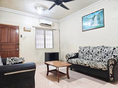 Flat For Rent in Bandar Bukit Tinggi 2