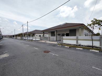 Cluster House For Sale in Sitiawan,PRK