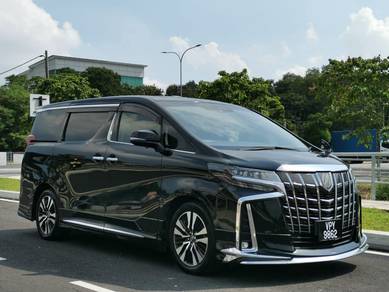 Toyota Alphard 2.5 SC in Puchong, SGR