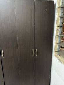 2 doors wardrobe