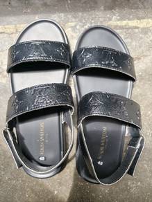 men sandal tali belakang size 43