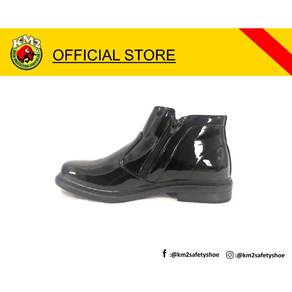 KM 5068 high cut black shoes