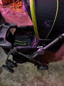 Stroller Baby untuk dilepaskan