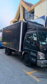 3 tan Black lorry