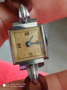 Vintage 1940 lady watch nos