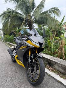 Yamaha R15