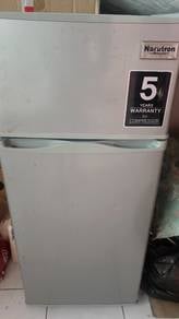 Peti sejuk 130L 2 pintu 