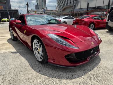 Ferrari 812 SUPERFAST in Puchong, SGR