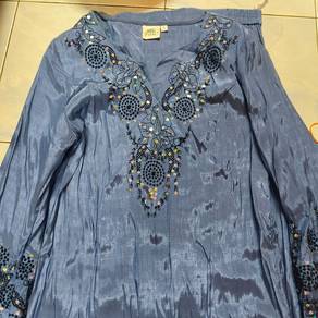 baju kurung biru 