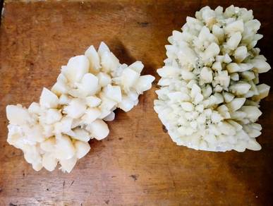 Natural crystal clusters